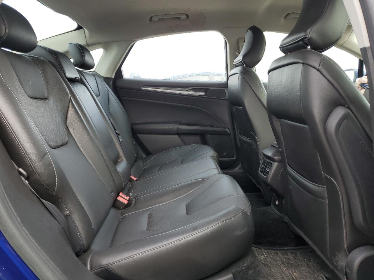 2016 Ford Fusion - Image 10