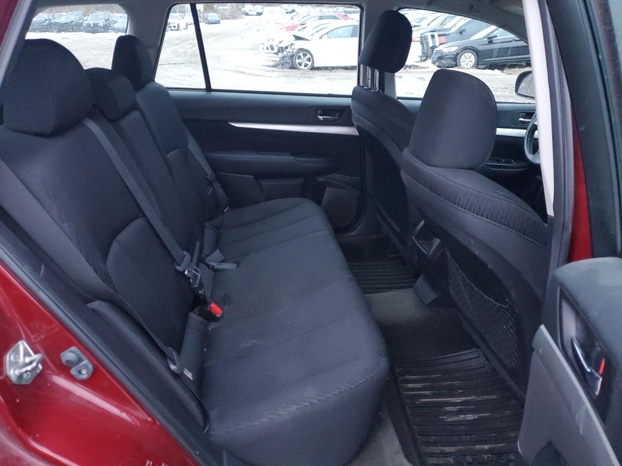 2012 Subaru Outback - Image 10