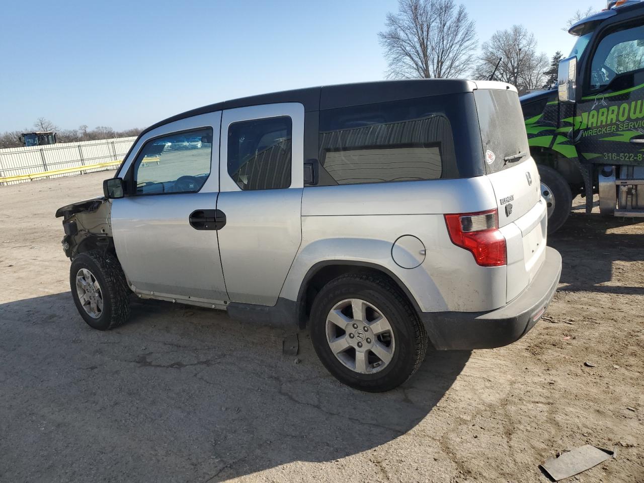 2010 Honda Element - Image 2