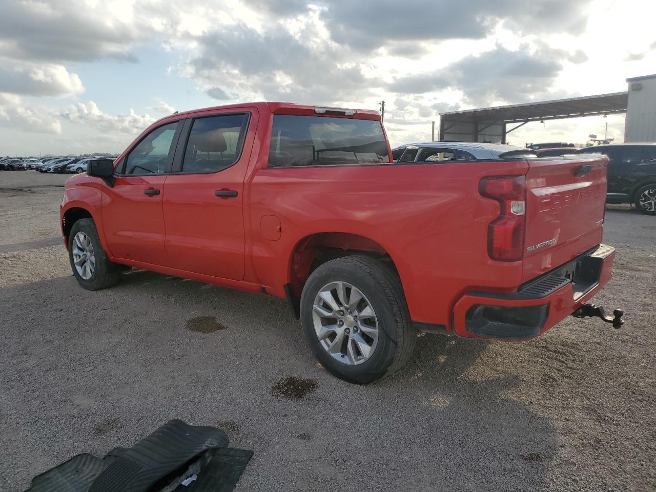 2022 Chevrolet Silverado - Image 2