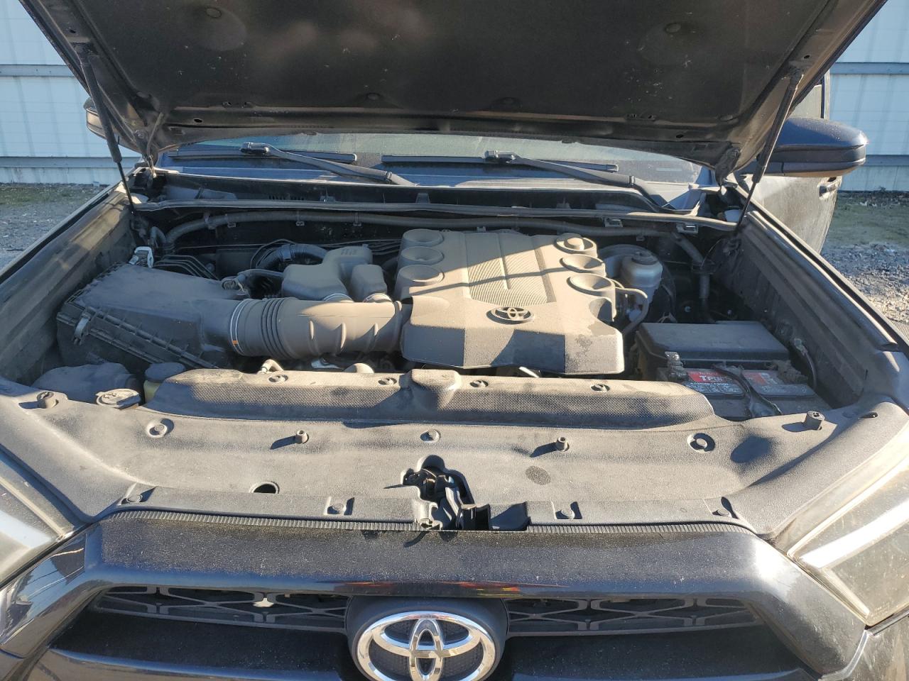 2017 Toyota 4Runner - Image 12