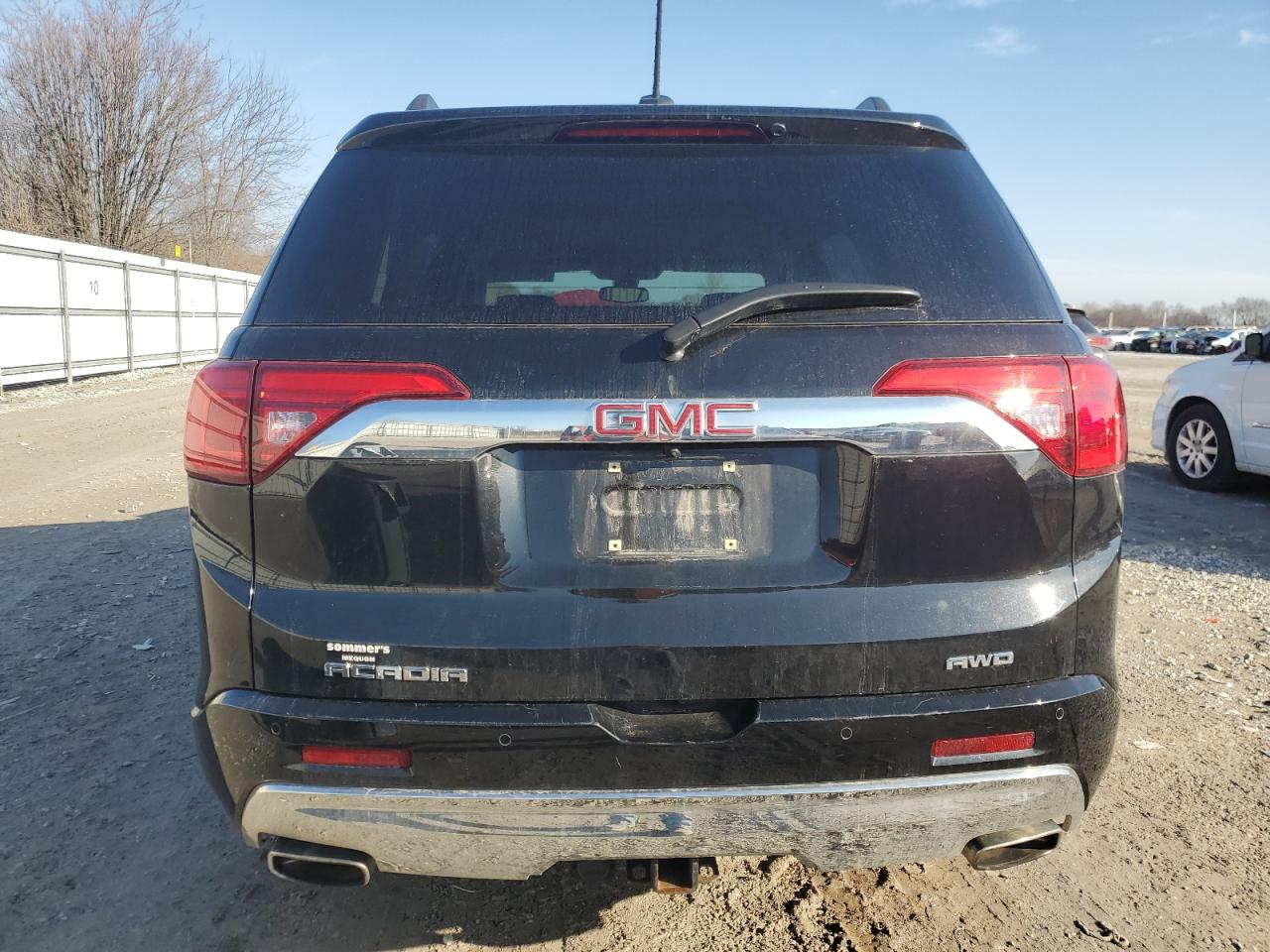 2019 GMC Acadia - Image 6
