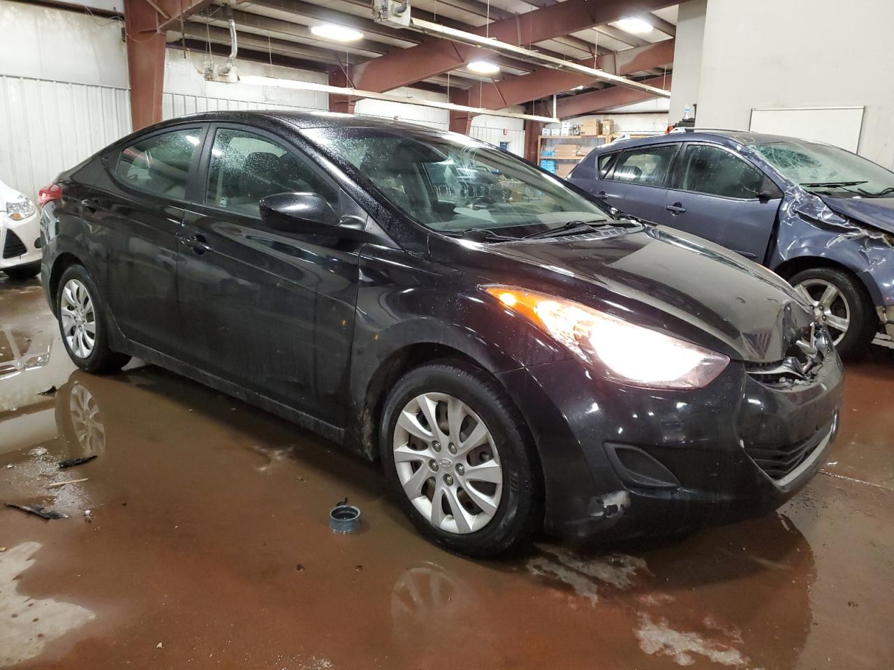 2013 Hyundai Elantra - Image 4