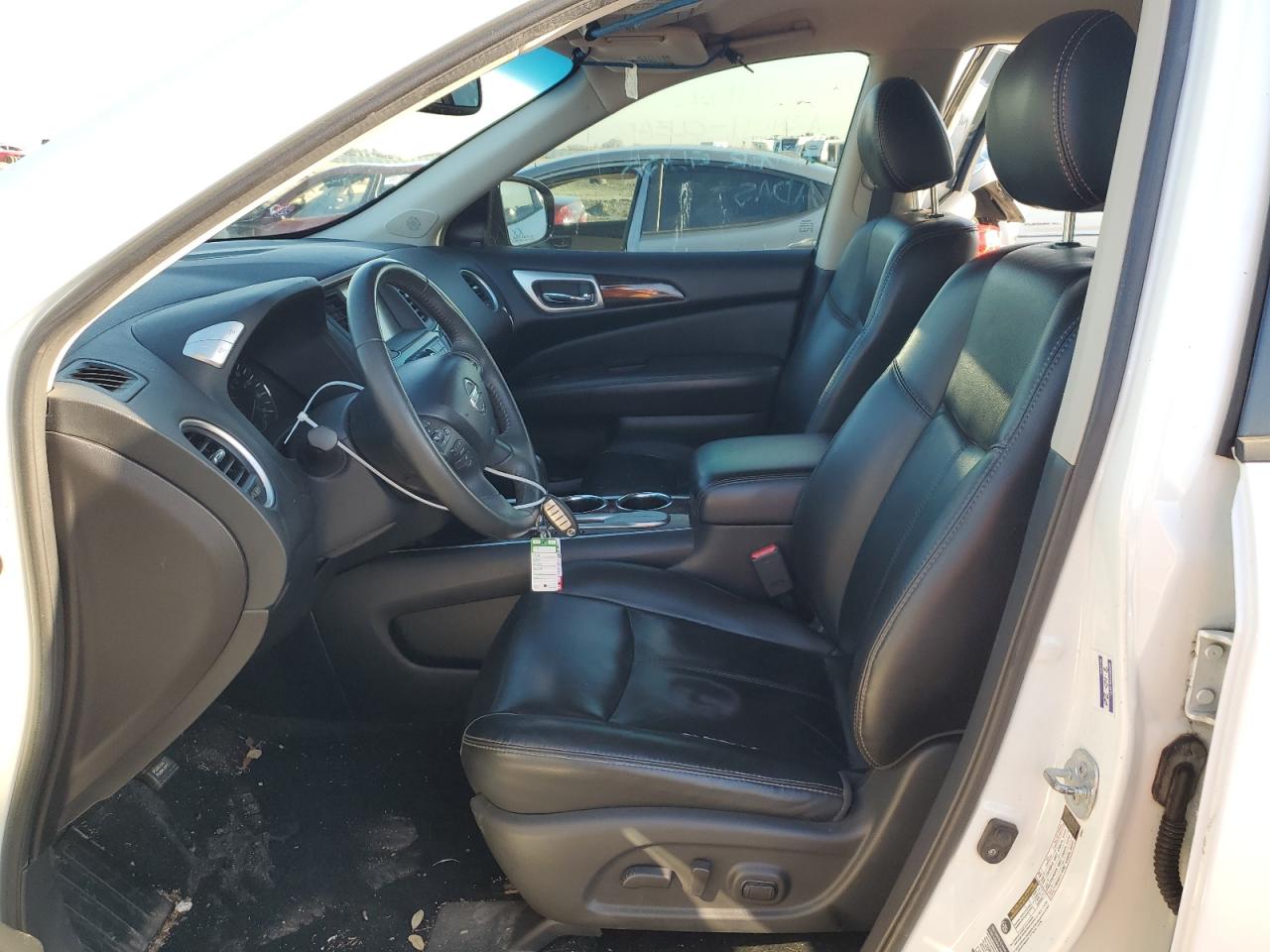 2015 Nissan Pathfinder - Image 7