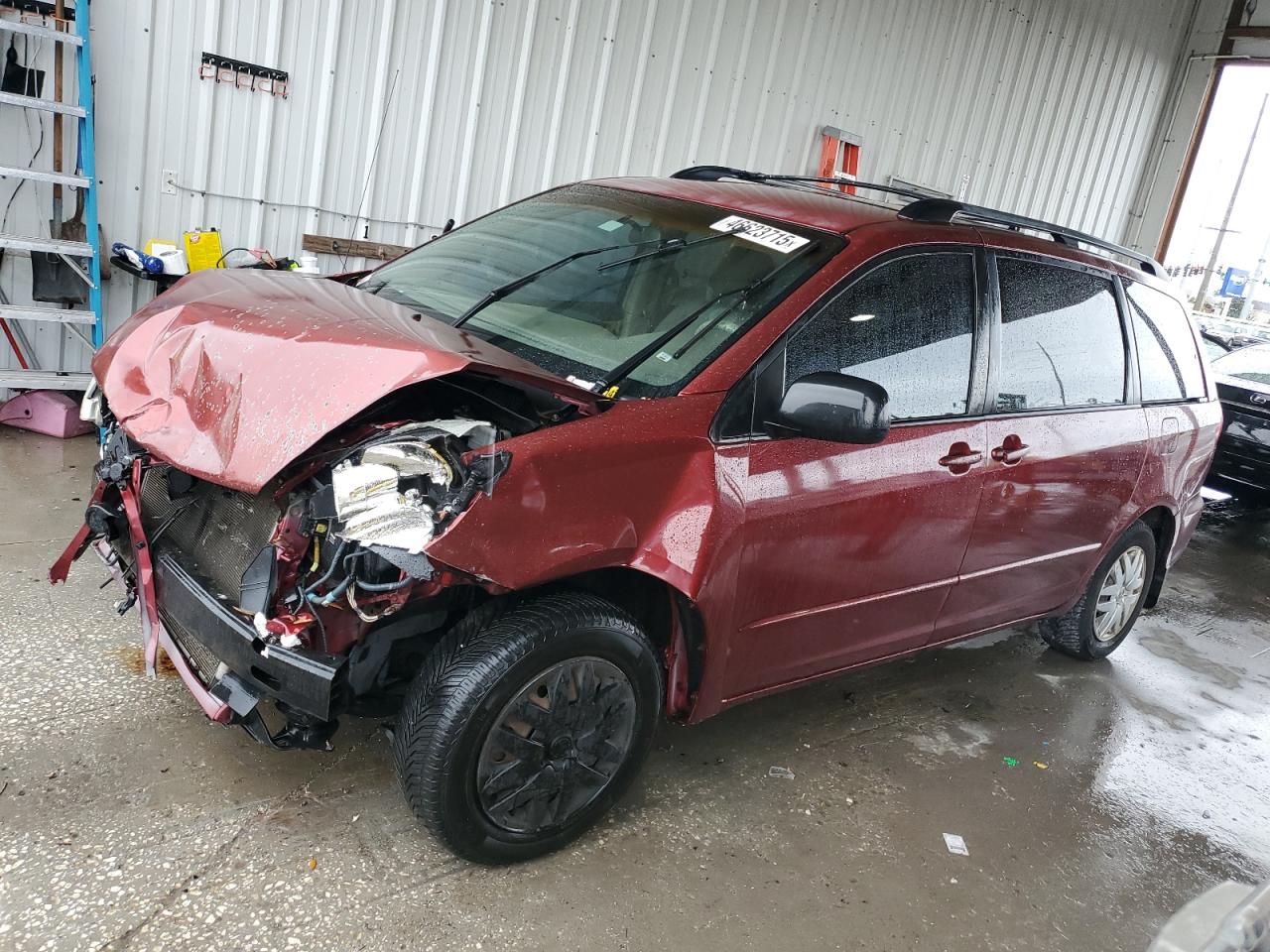2005 Toyota Sienna - Image 1