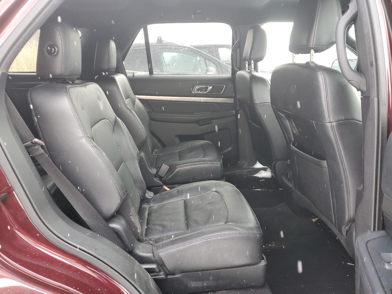 2018 Ford Explorer - Image 12