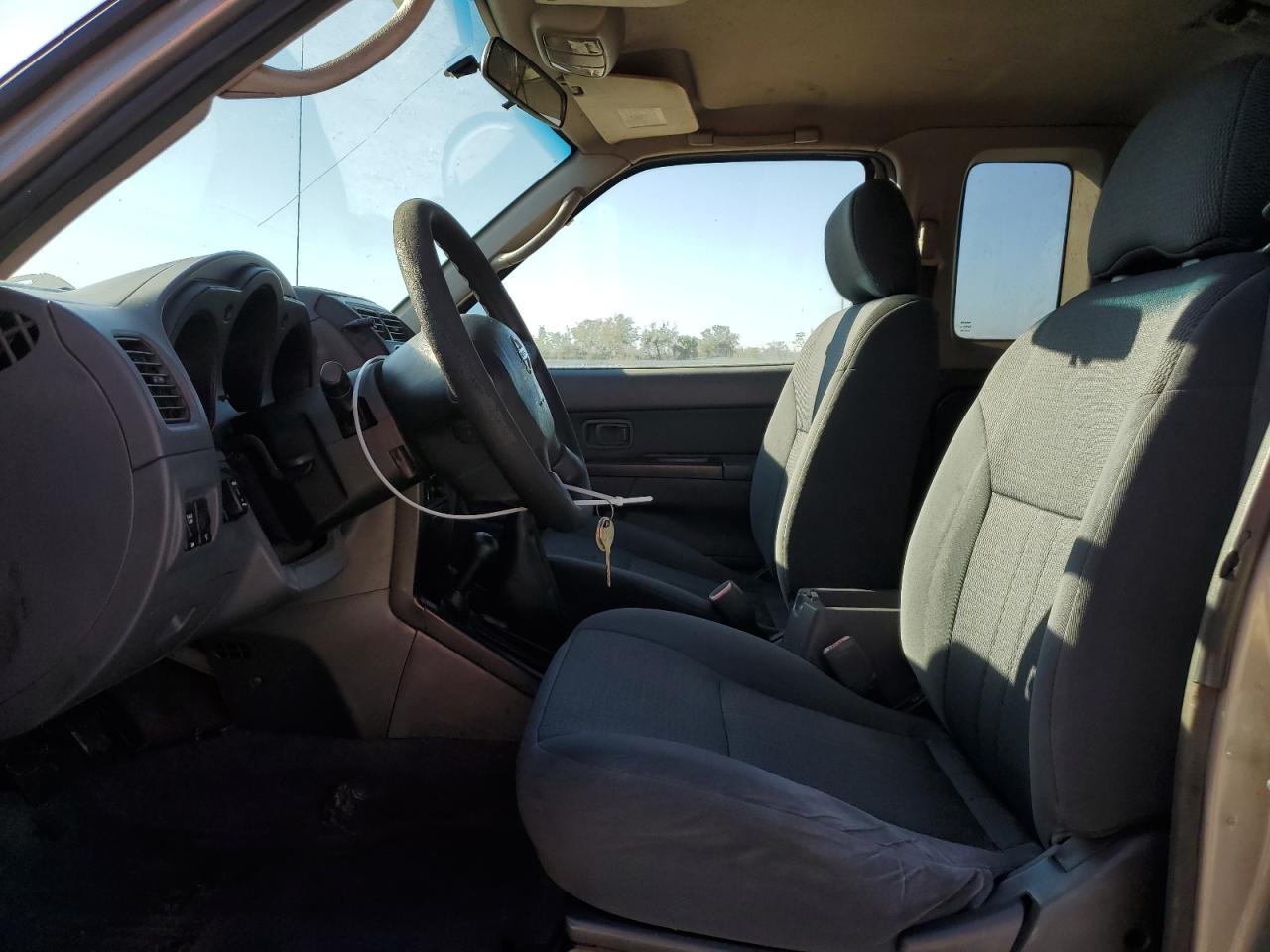 2004 Nissan Navara (Frontier) - Image 7