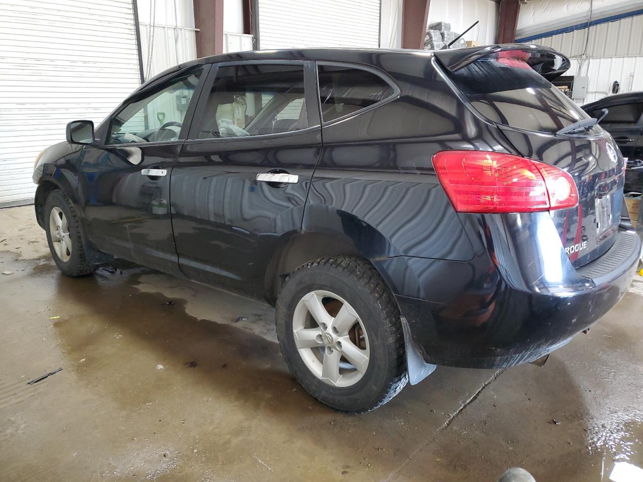 2010 Nissan Rogue - Image 2
