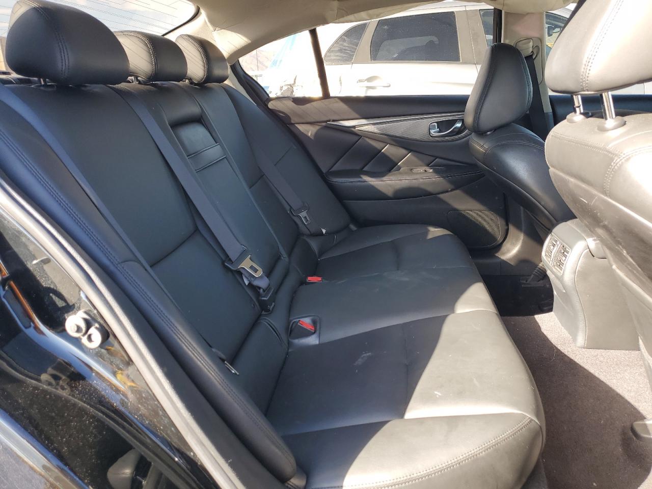2017 Infiniti Q50 - Image 10