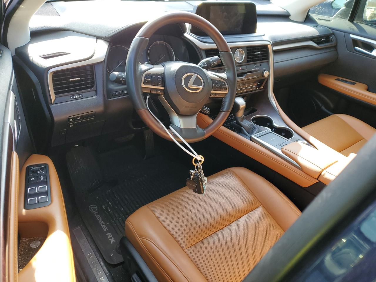 2022 Lexus RX - Image 8