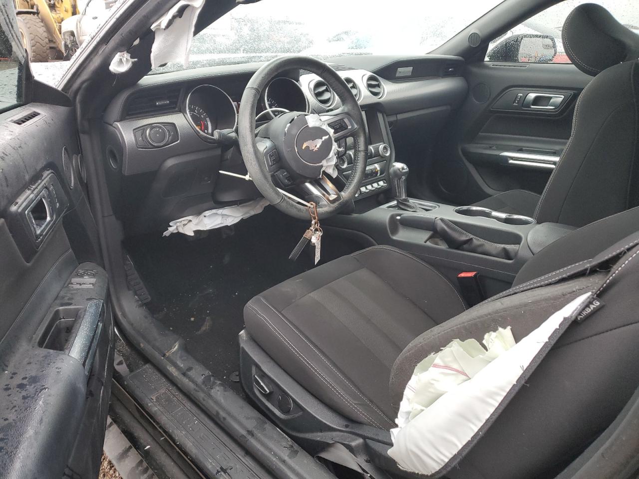 2019 Ford Mustang - Image 8