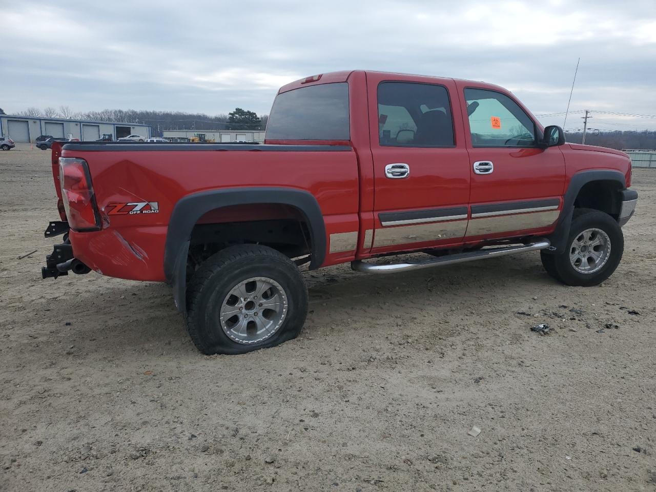 2005 Chevrolet Silverado - Image 3