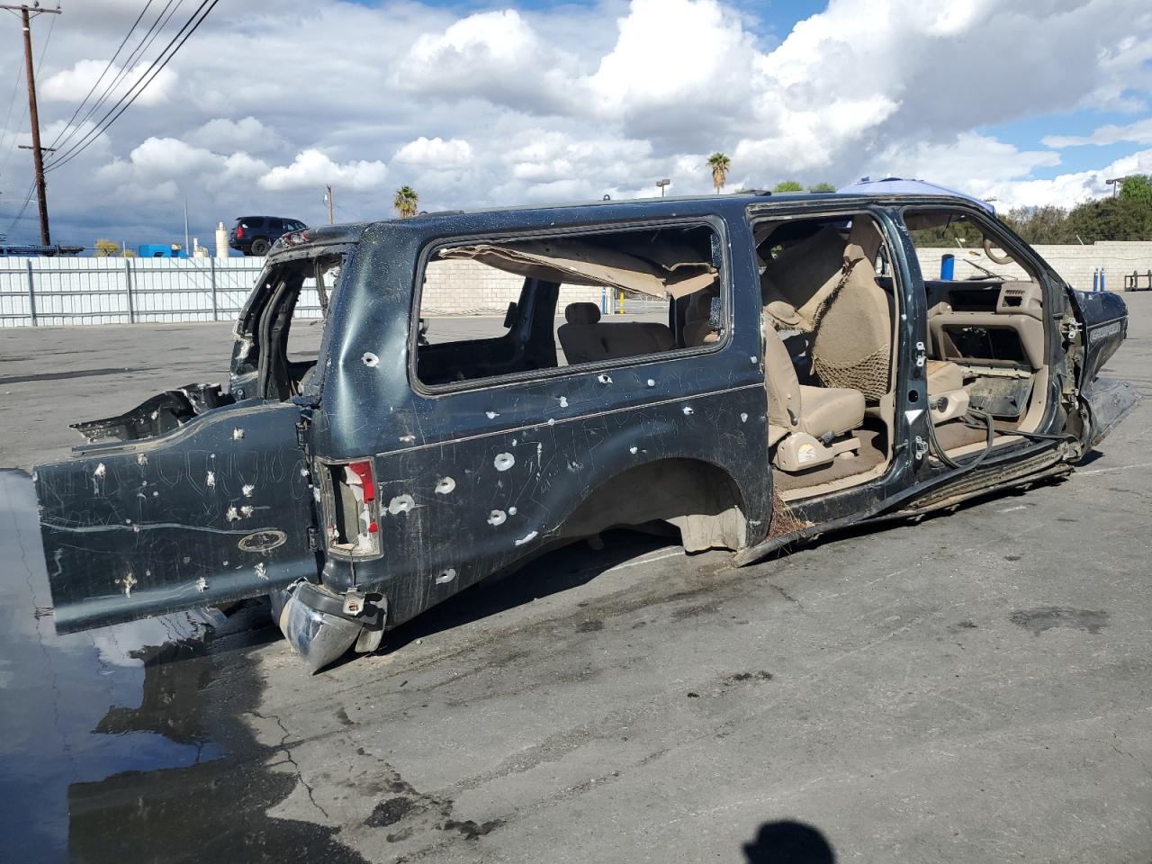 2000 Ford Excursion - Image 3