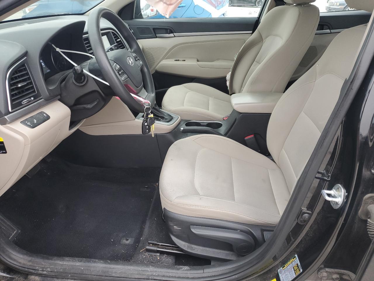 2018 Hyundai Elantra - Image 7