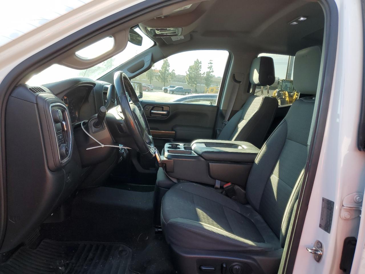 2019 Chevrolet Silverado - Image 7