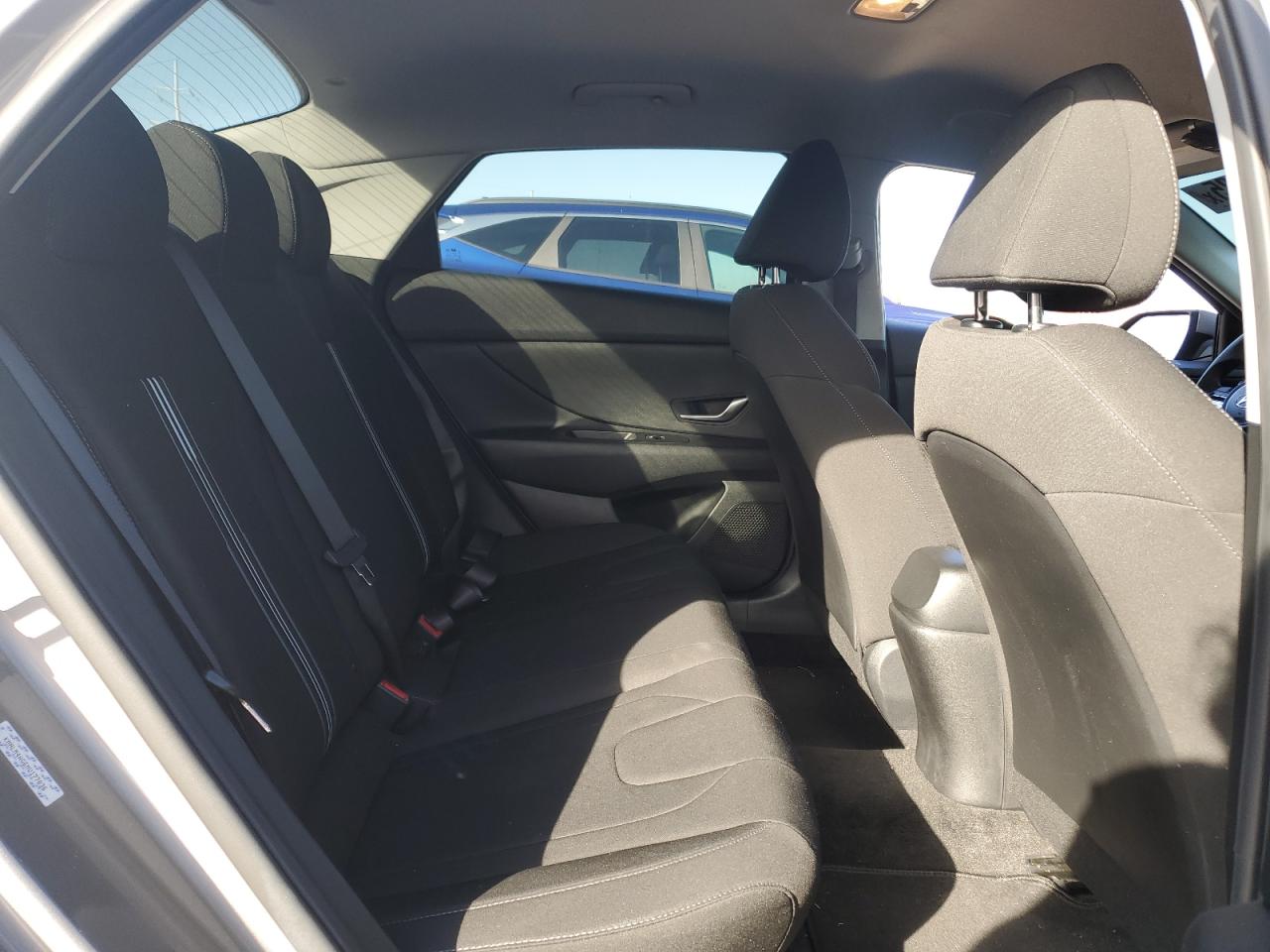 2021 Hyundai Elantra - Image 10