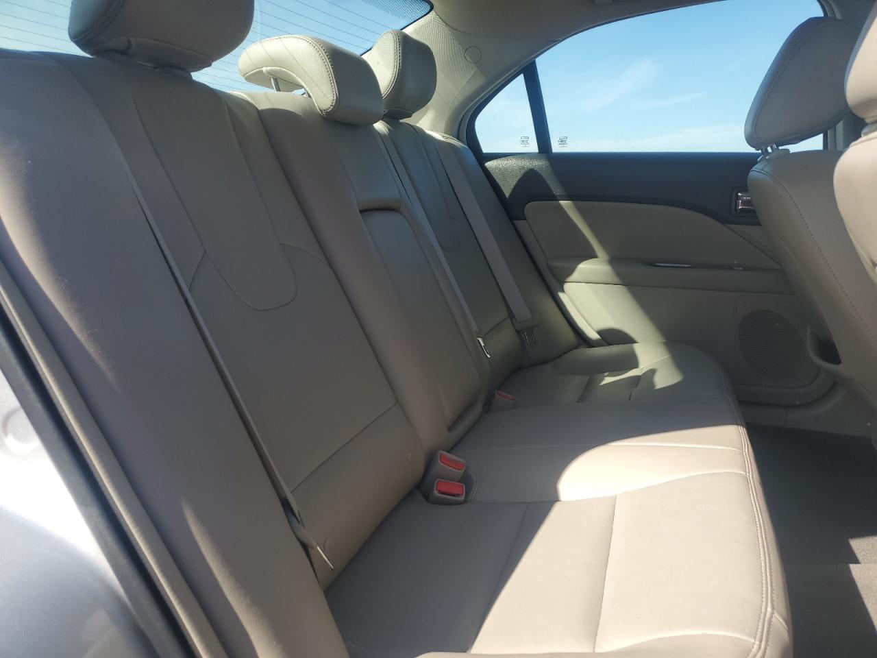 2011 Ford Fusion - Image 10