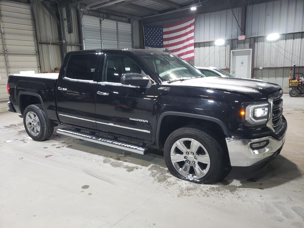 2018 GMC Sierra - Image 4
