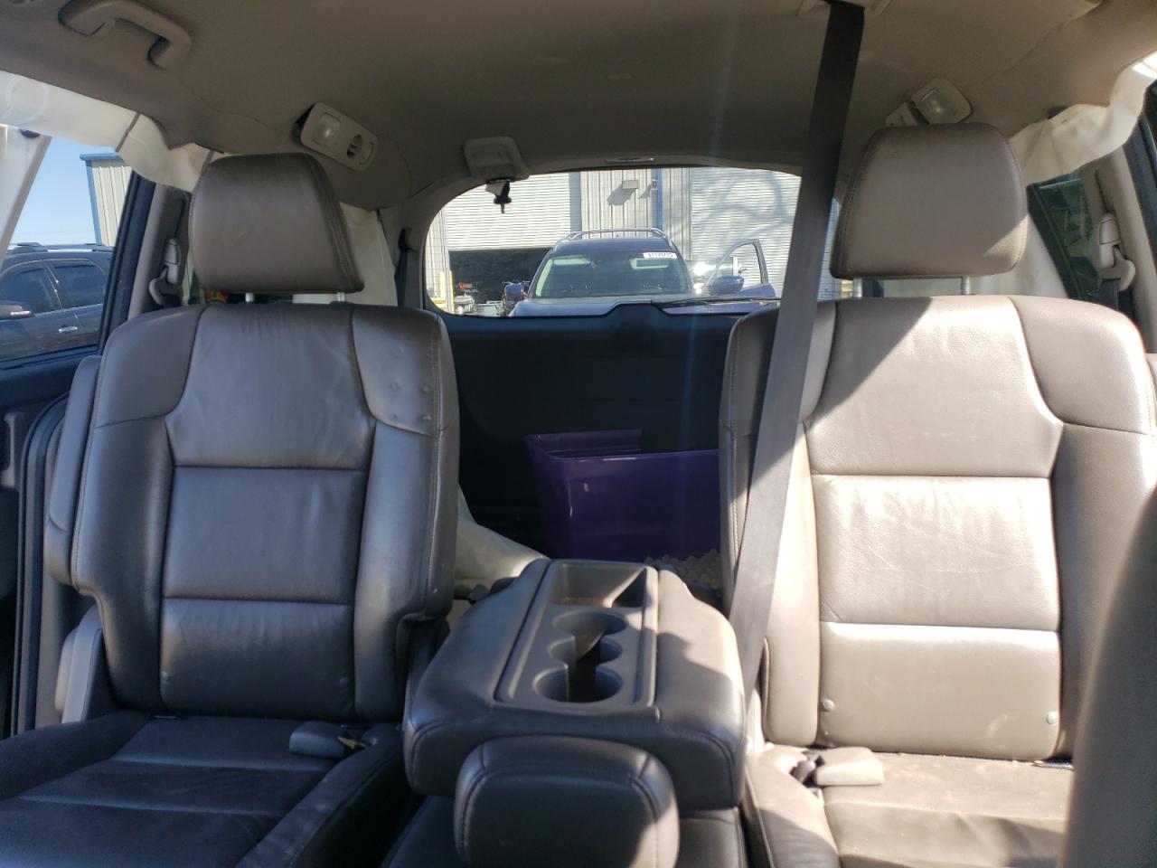 2012 Honda Odyssey - Image 10