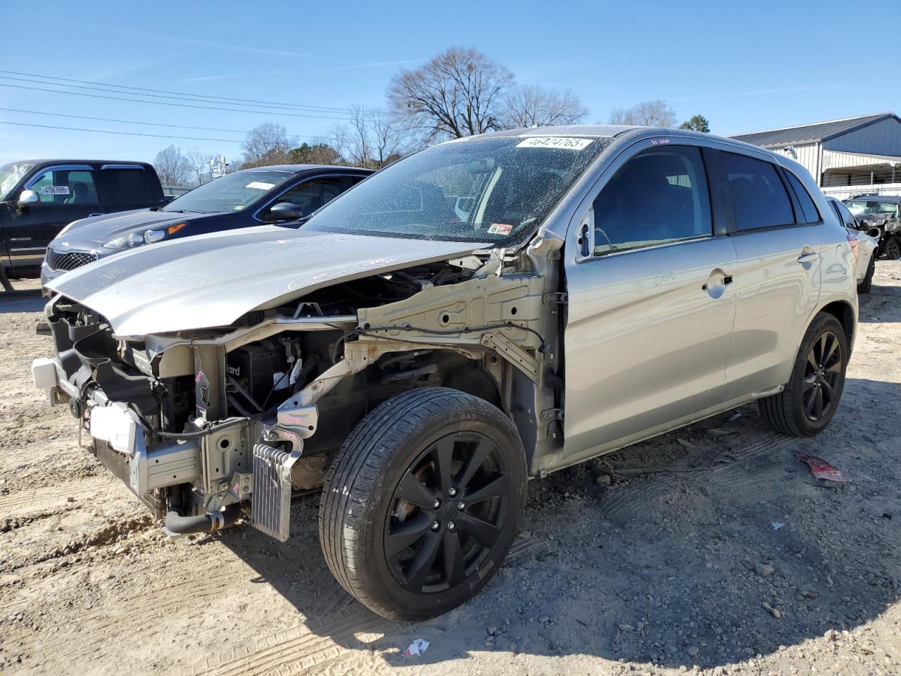 2015 Mitsubishi Outlander - Image 1