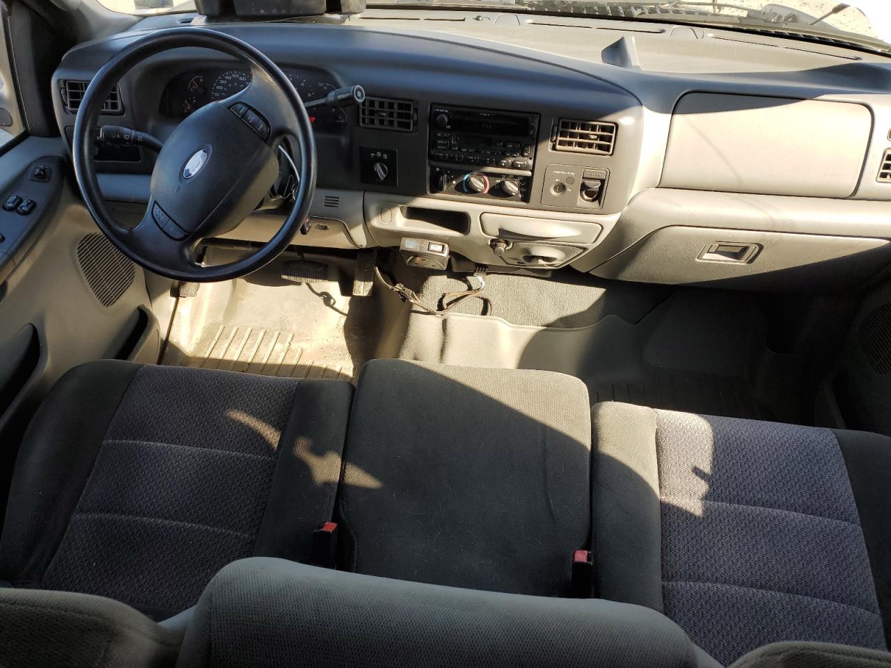 2003 Ford F250 - Image 8