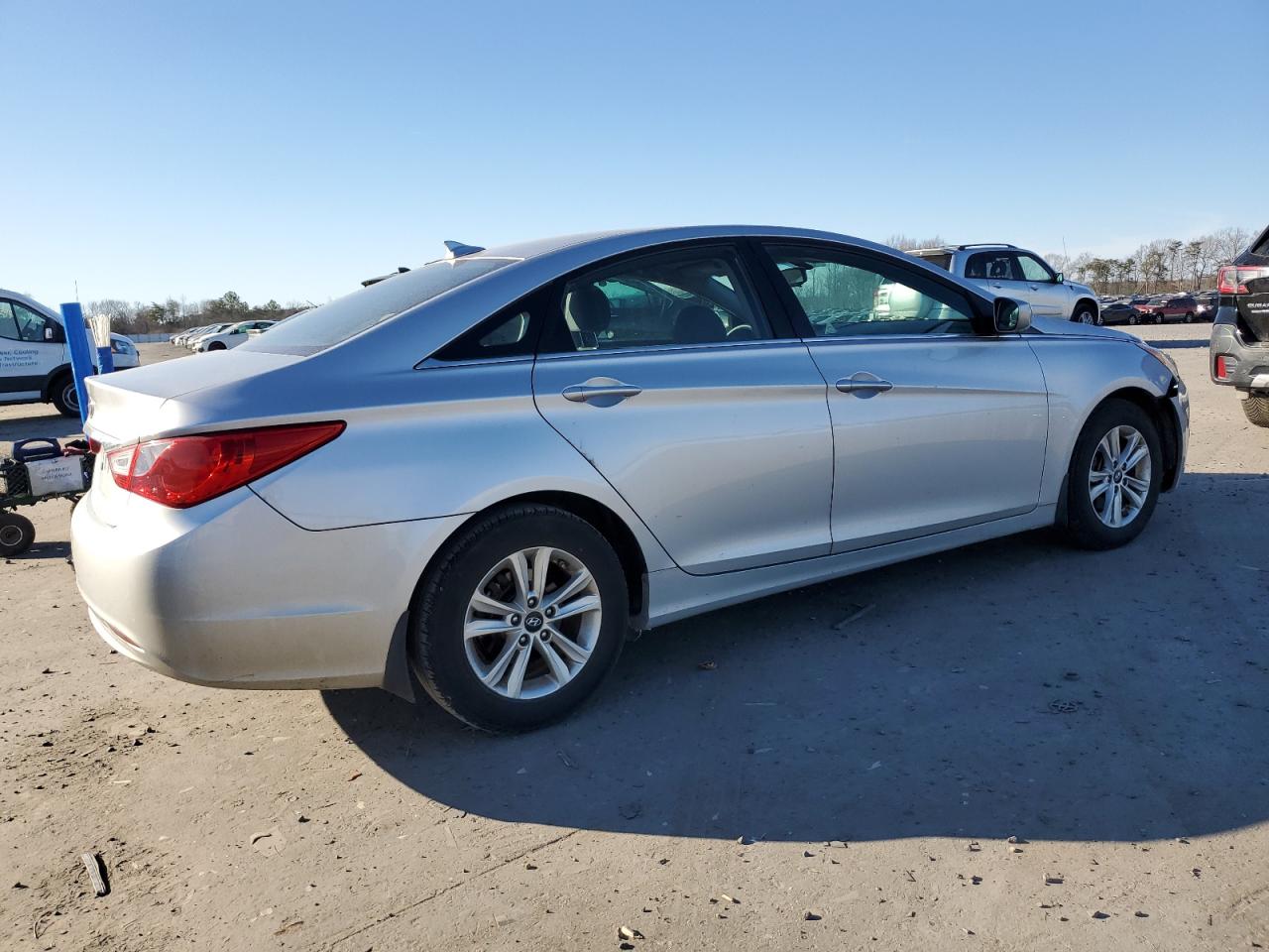 2013 Hyundai Sonata - Image 3