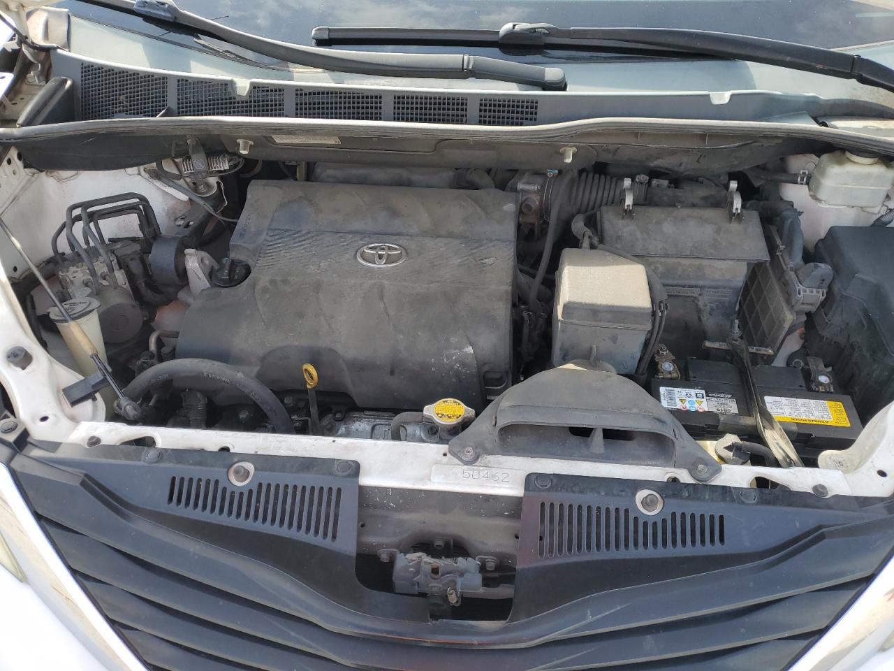 2011 Toyota Sienna - Image 12