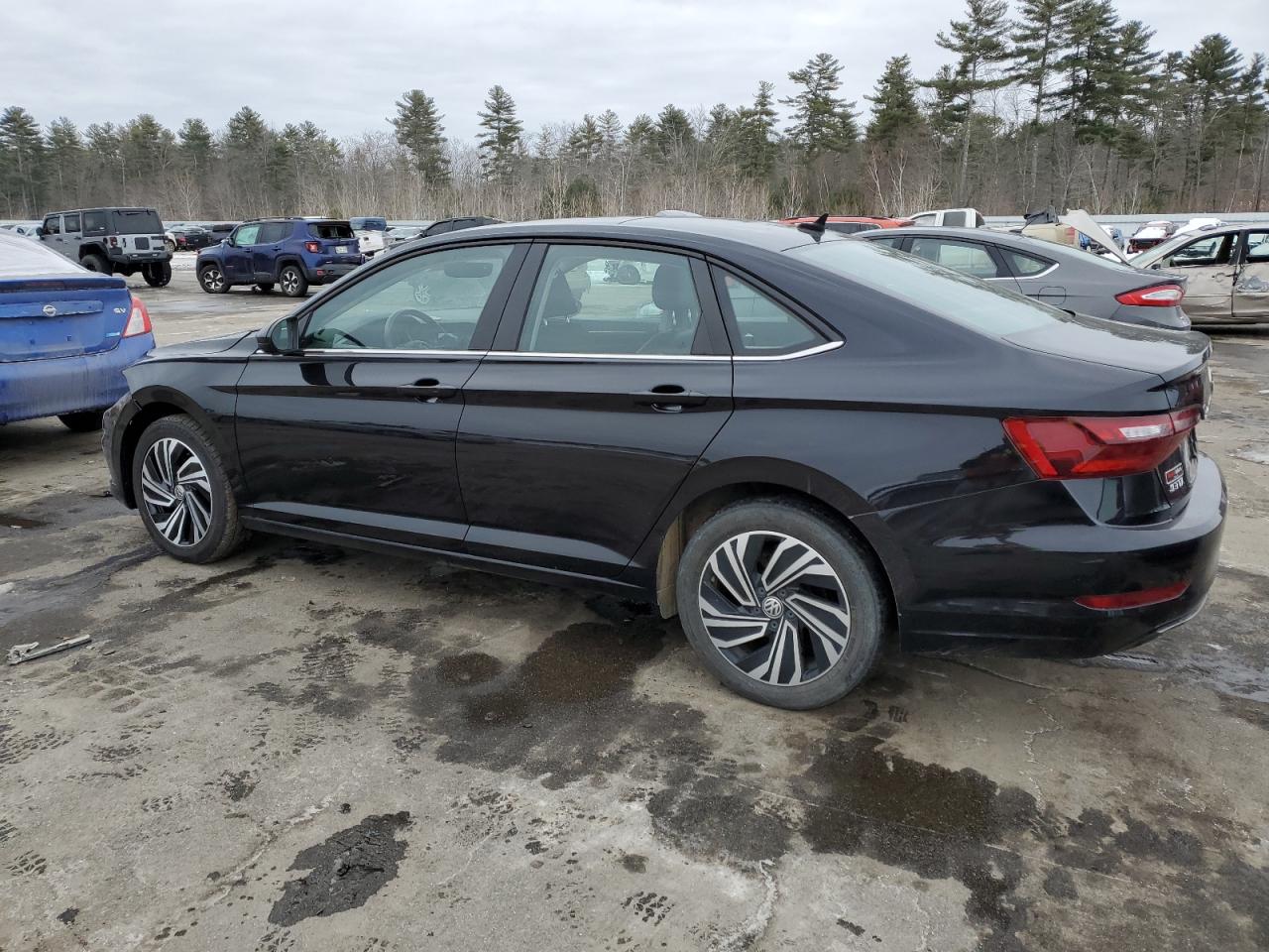 2020 Volkswagen Jetta - Image 2