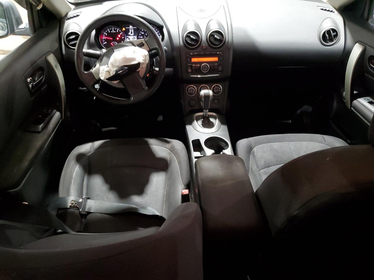 2011 Nissan Rogue - Image 8