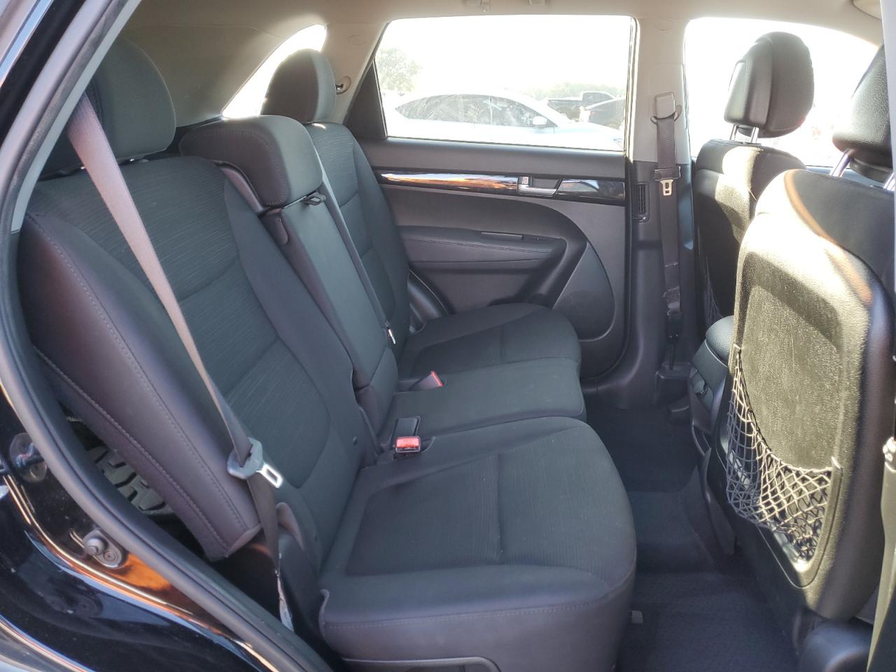 2015 Kia Sorento - Image 11