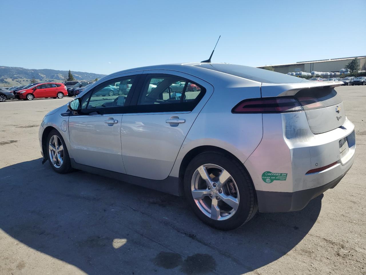2013 Chevrolet Volt - Image 2