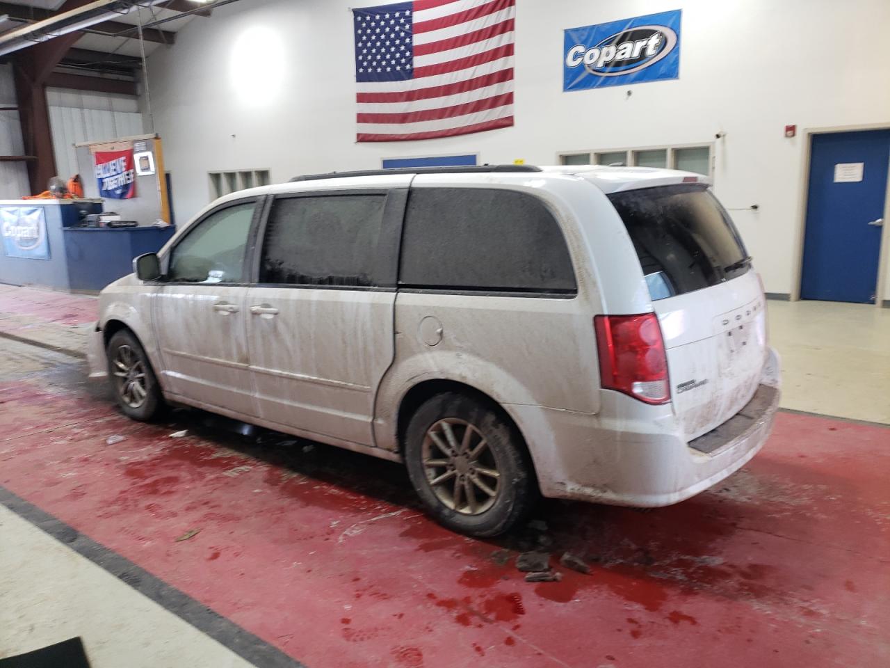 2016 Dodge Caravan - Image 2