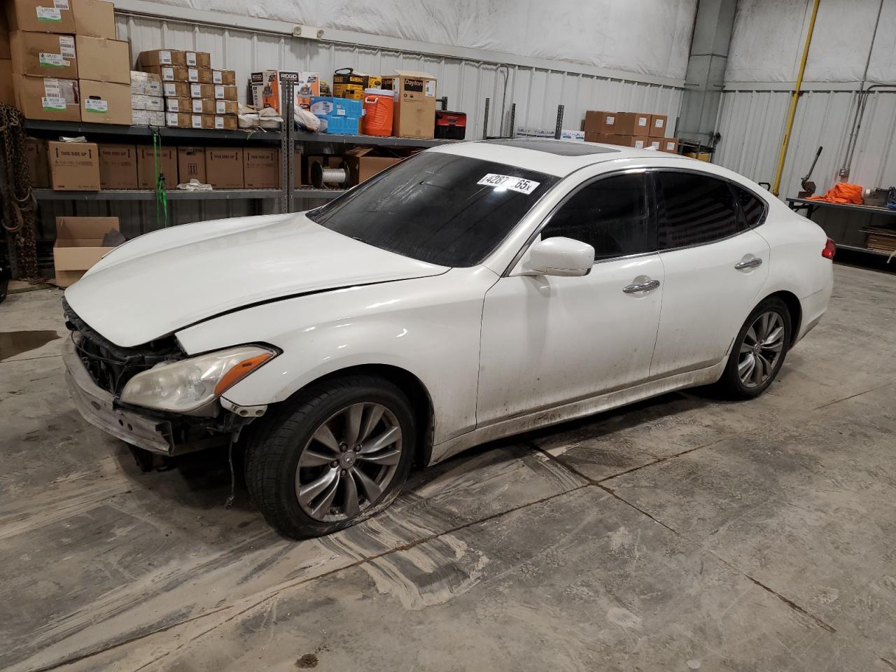 2013 Infiniti M - Image 1