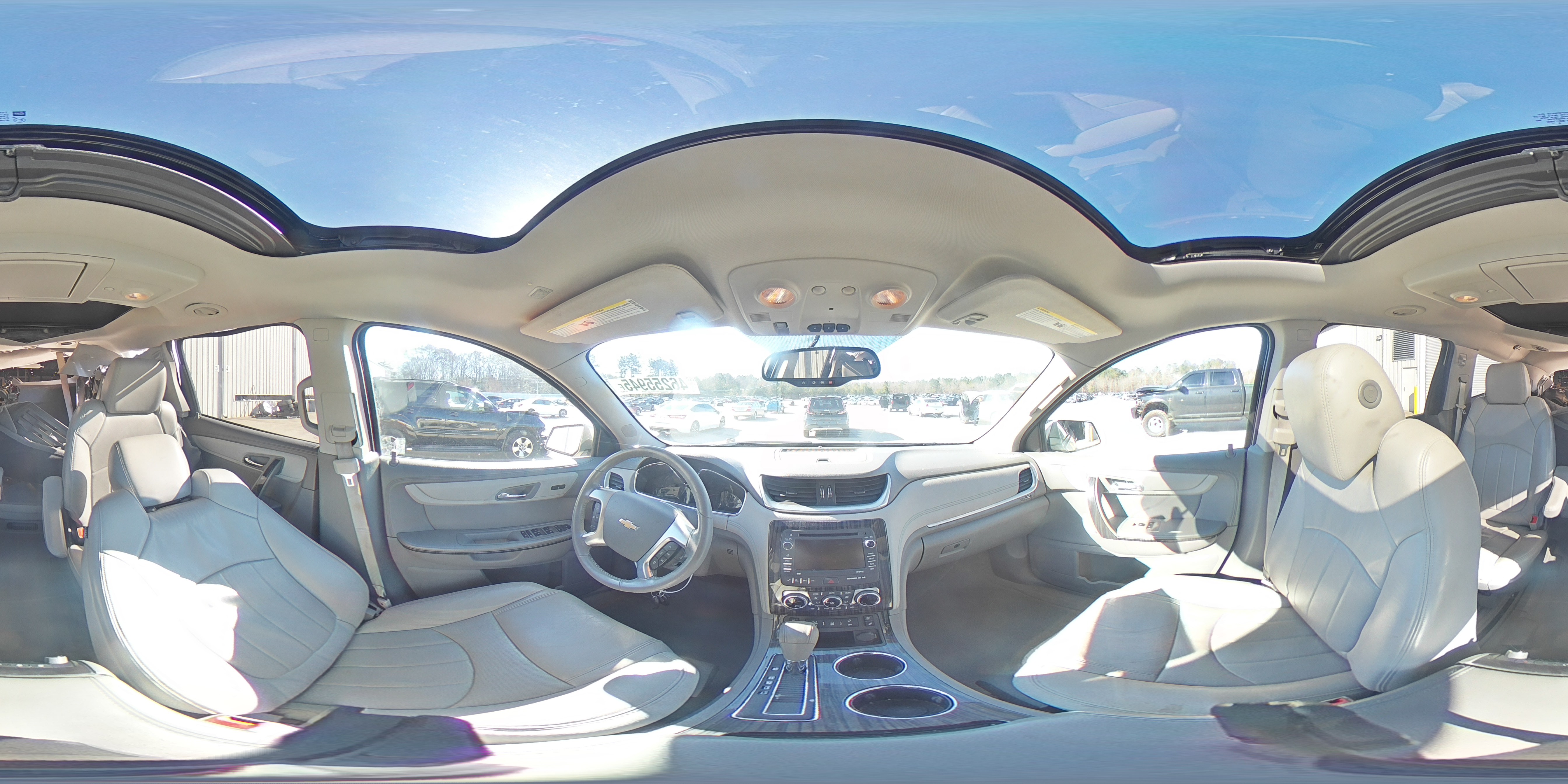2013 Chevrolet Traverse - Image 13