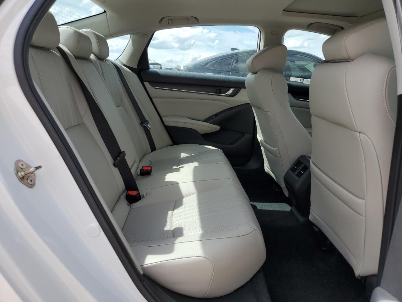 2019 Honda Accord - Image 10