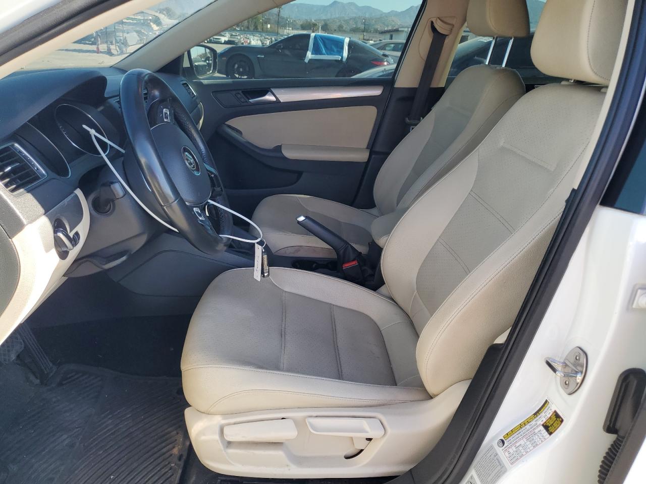 2017 Volkswagen Jetta - Image 7