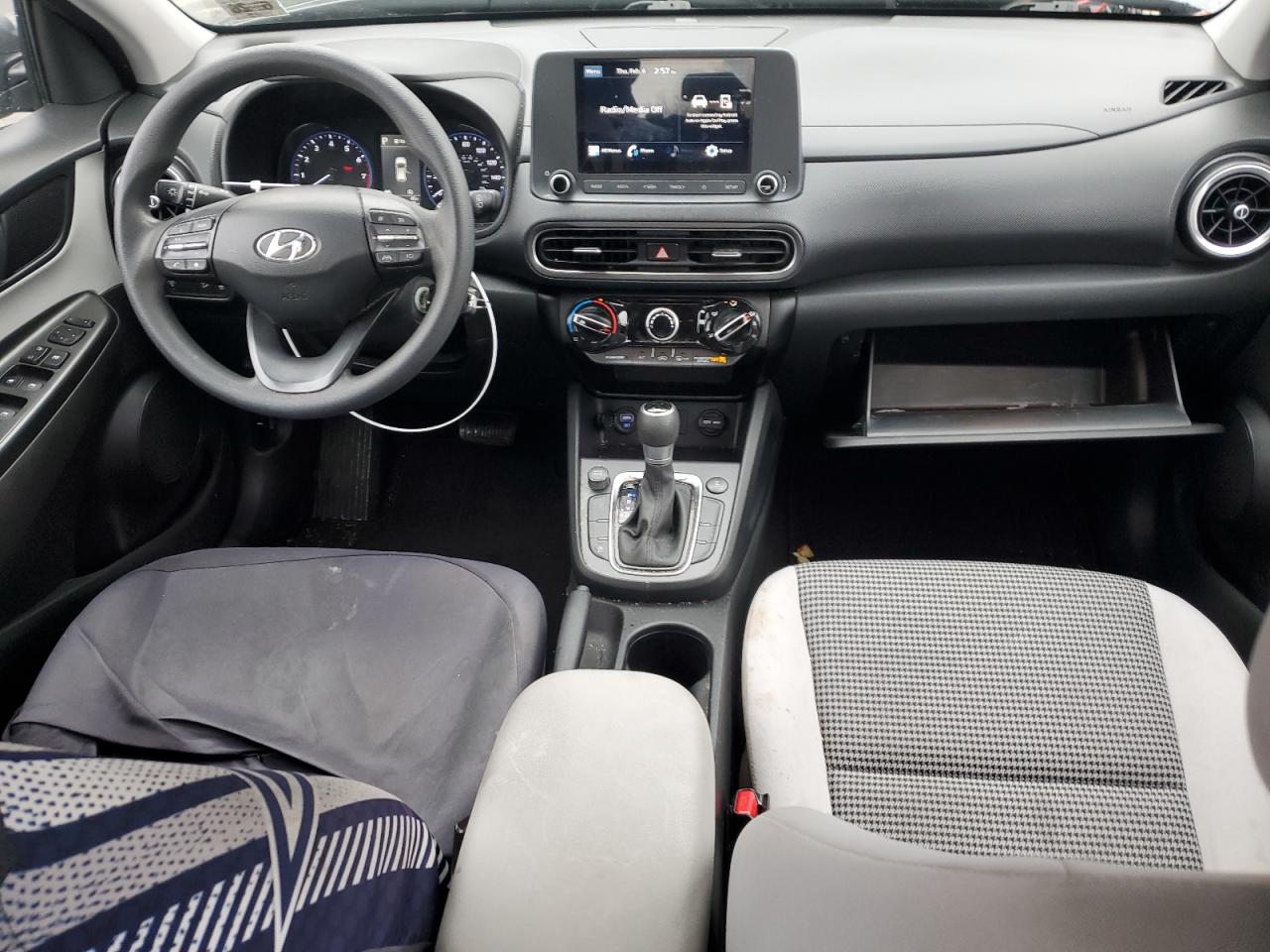 2022 Hyundai Kona - Image 8