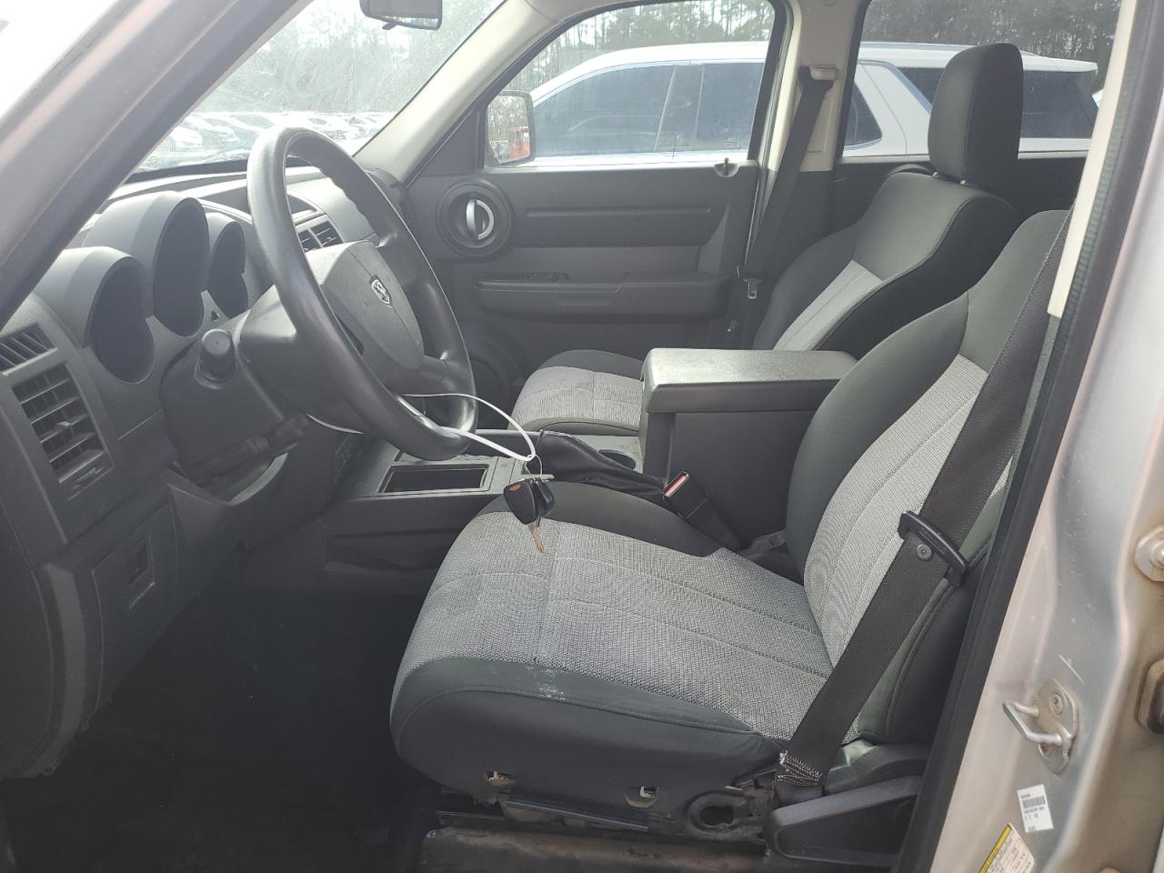 2008 Dodge Nitro - Image 7
