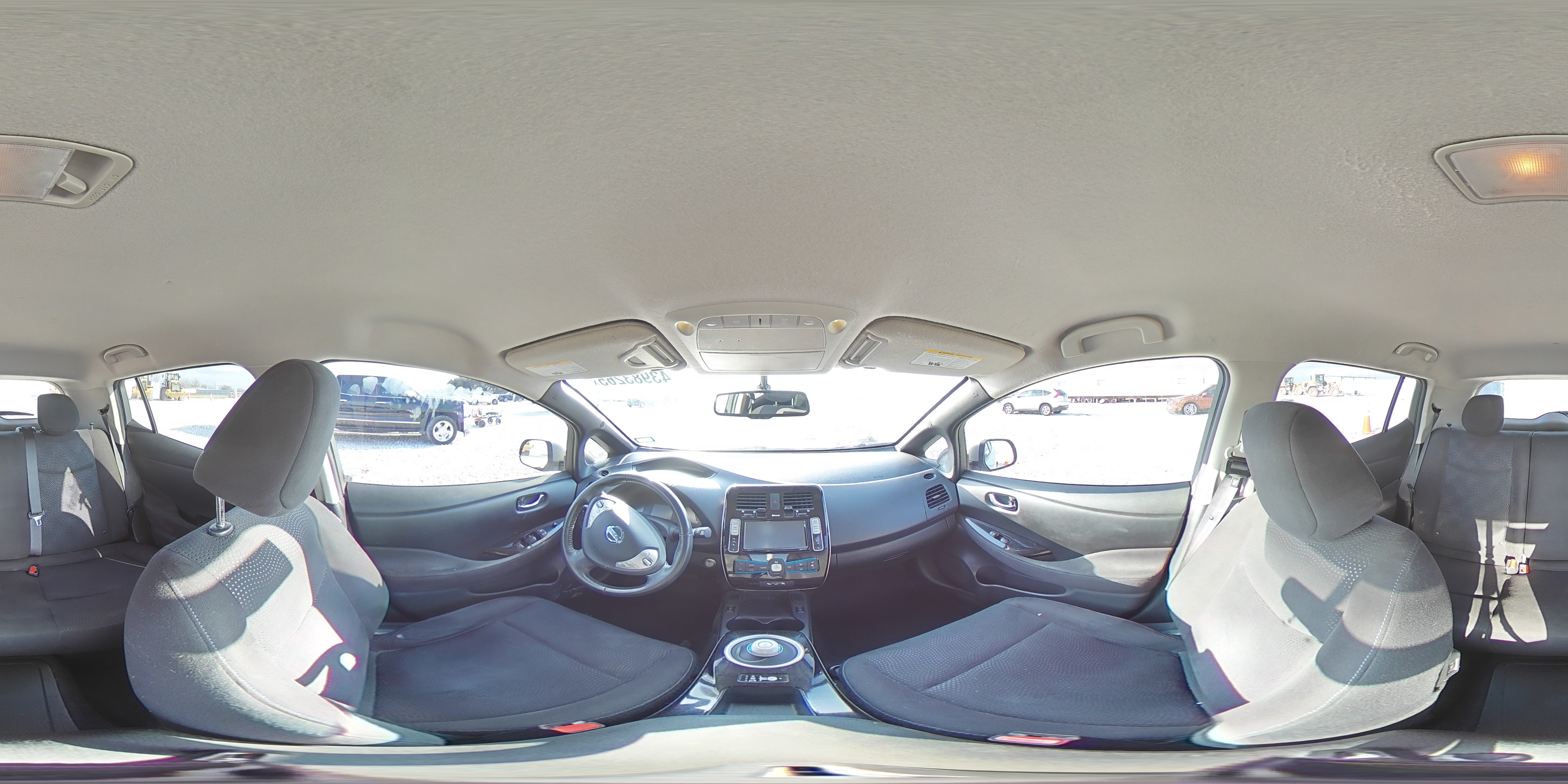 2013 Nissan Leaf - Image 13