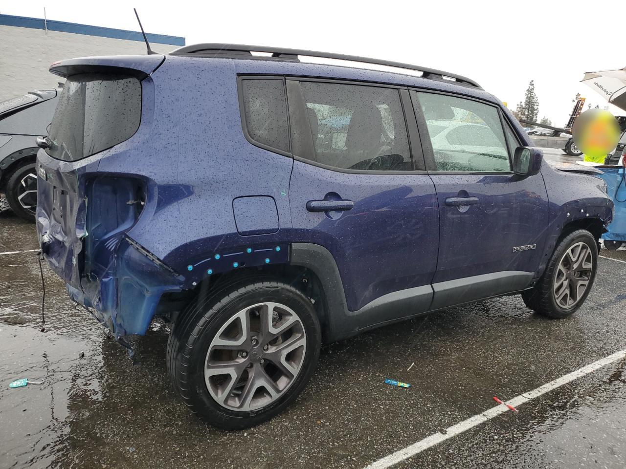 2018 Jeep Renegade - Image 3
