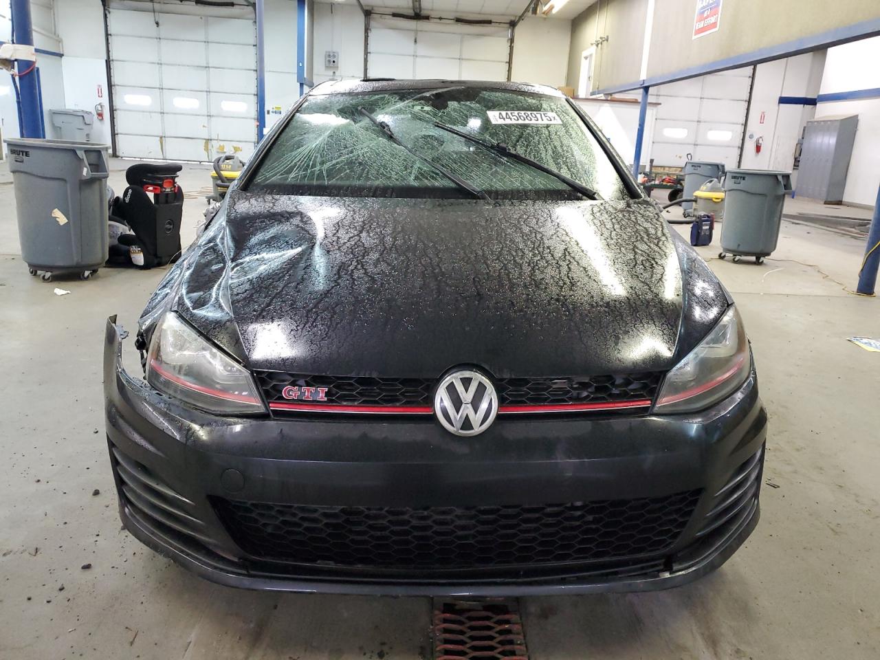 2016 Volkswagen GTI - Image 5