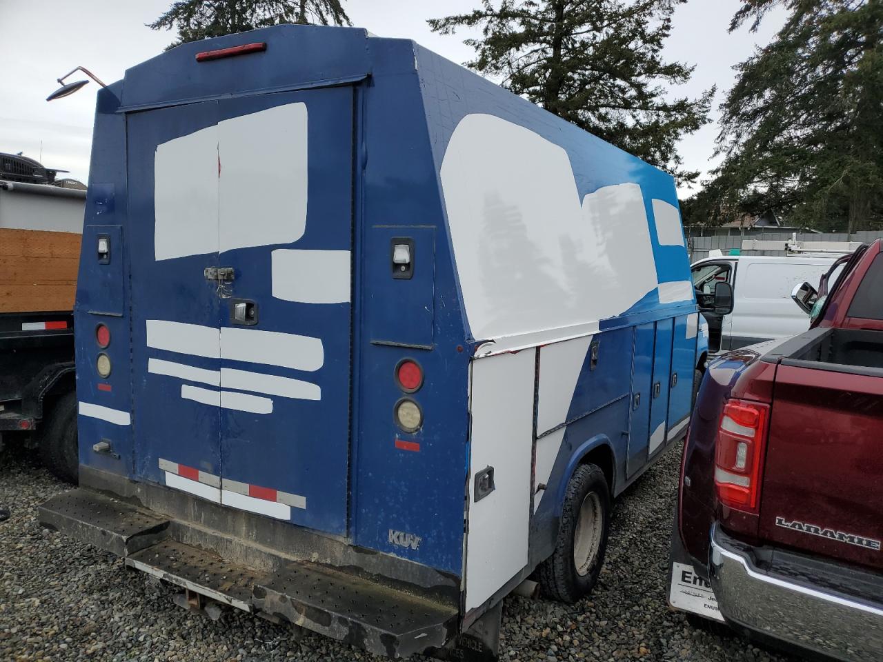 2015 Ford Econoline - Image 3