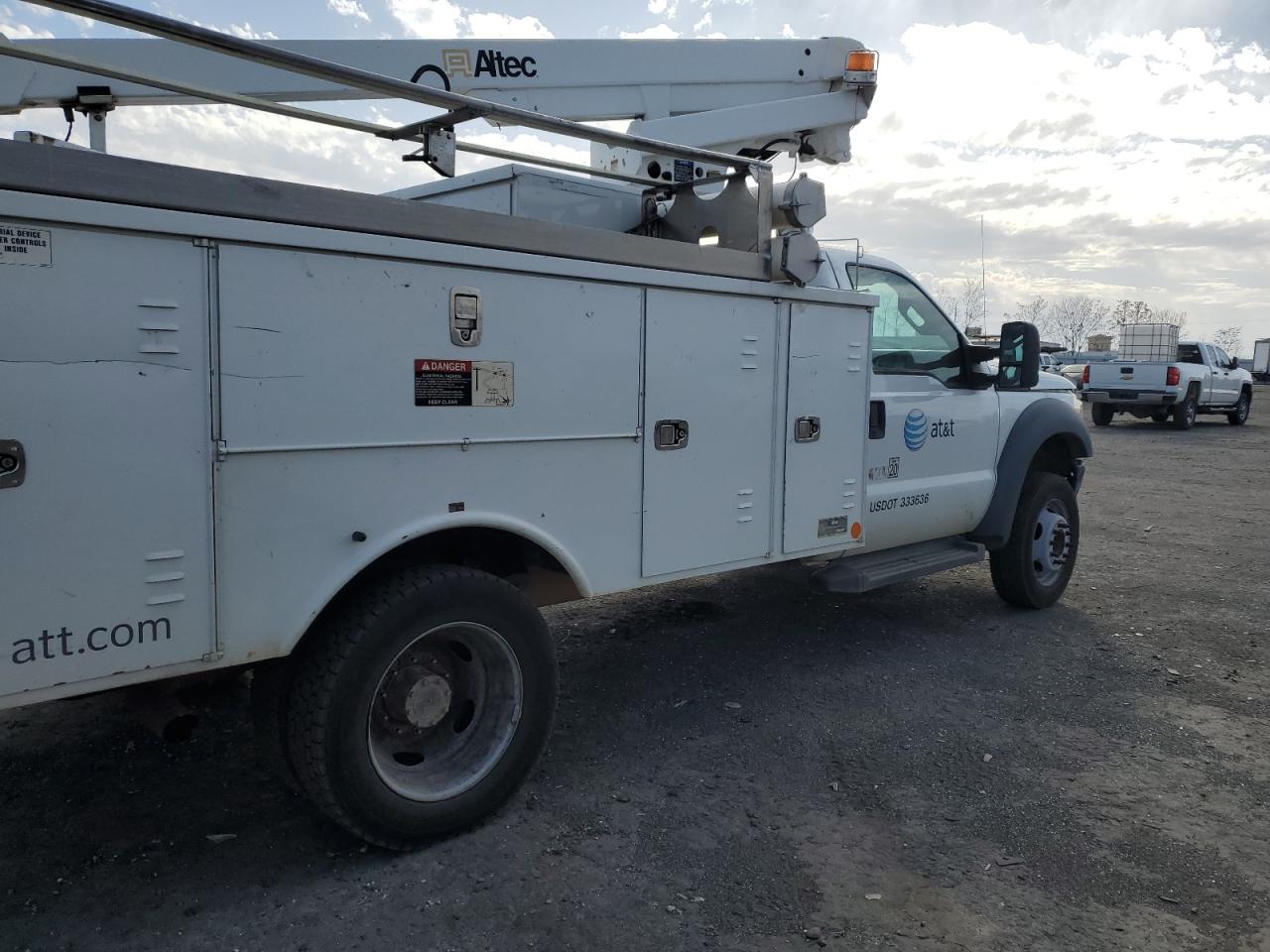 2012 Ford F450 - Image 10
