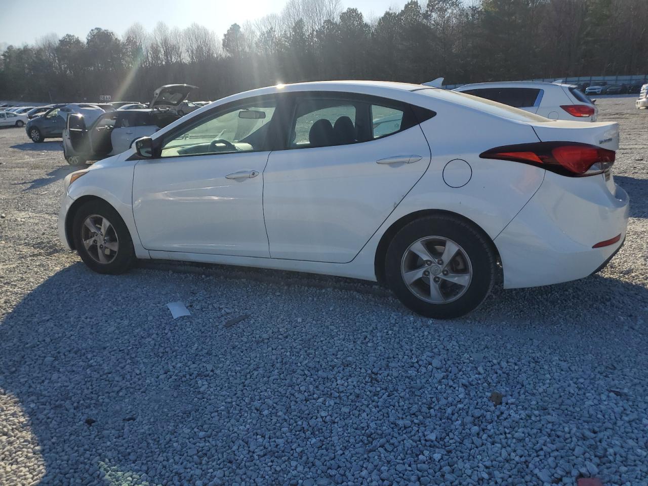 2014 Hyundai Elantra - Image 2