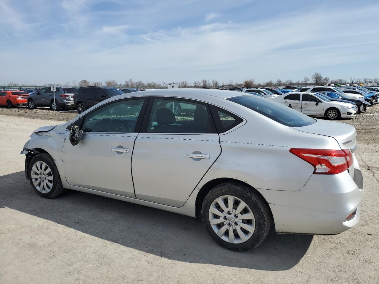 2019 Nissan Sentra - Image 2