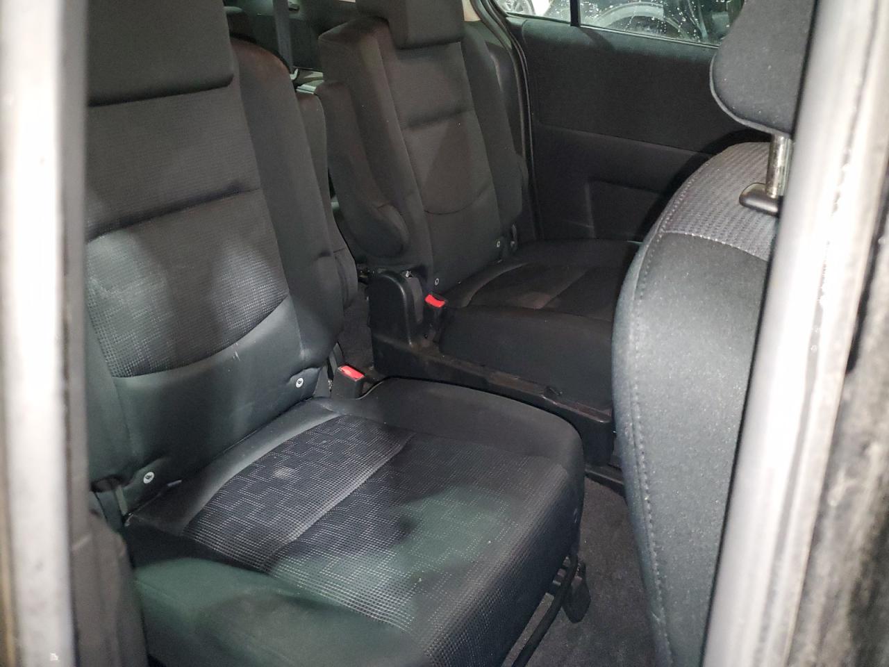 2009 Mazda 5 - Image 11