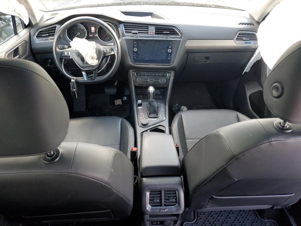 2018 Volkswagen Tiguan - Image 8