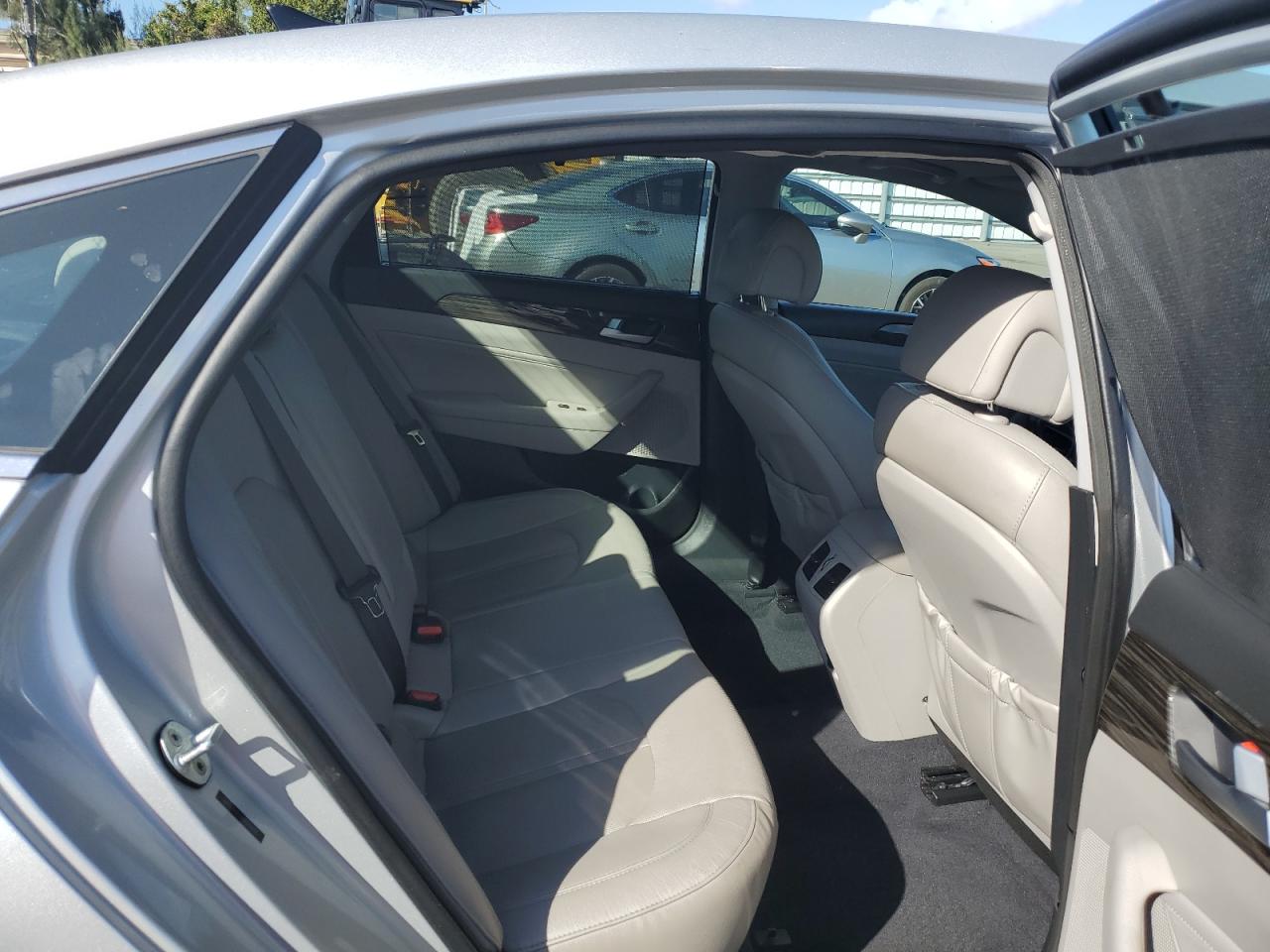 2015 Hyundai Sonata - Image 10