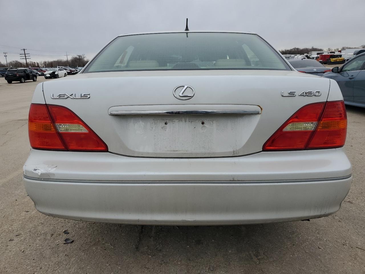2002 Lexus LS - Image 6