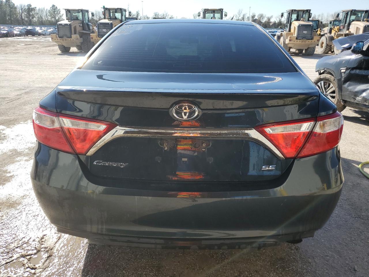 2016 Toyota Camry - Image 6